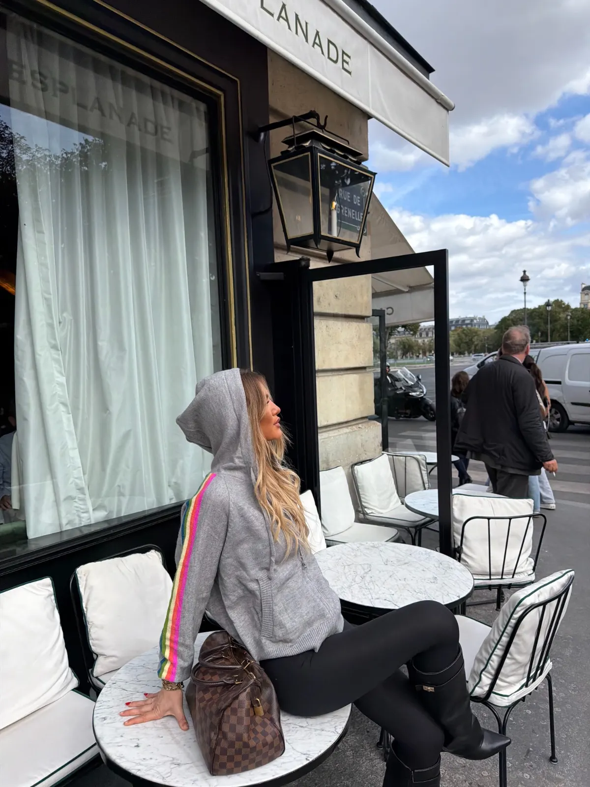 Pull Futur Capuche — Gris — vue 4